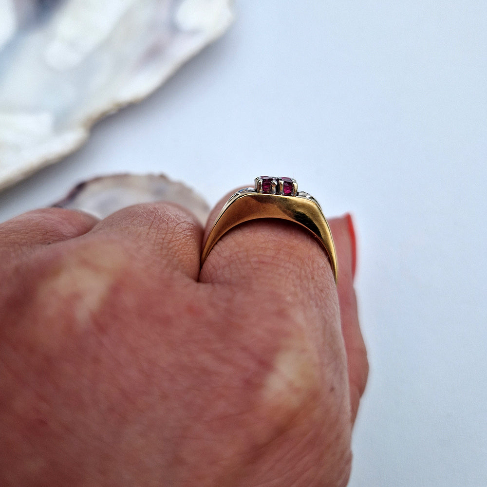 Vintage 1979 Ruby & Diamond Gypsy Style Ring