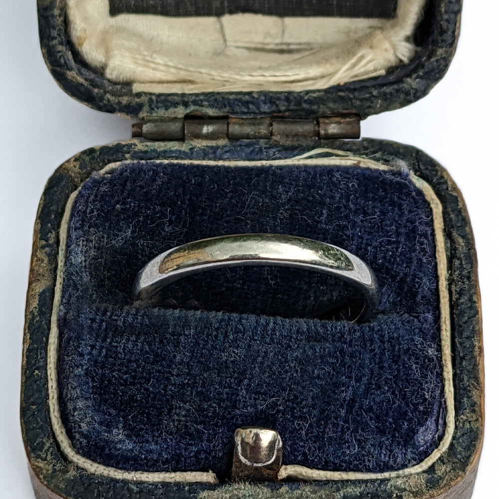 Vintage Platinum Wedding Band Ring