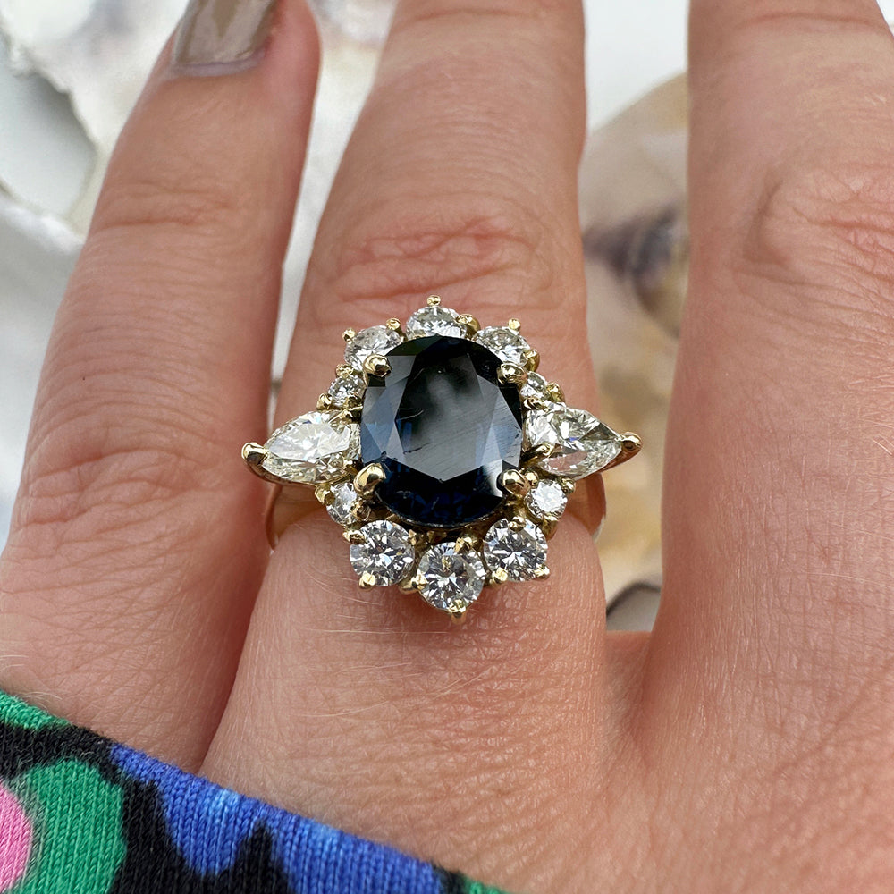 Vintage 2.20 ct Sapphire & Diamond Cluster Ring