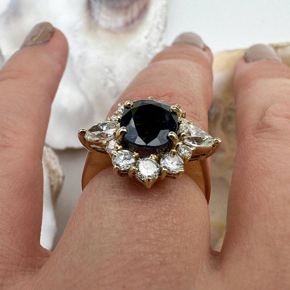 Vintage 2.20 ct Sapphire & Diamond Cluster Ring