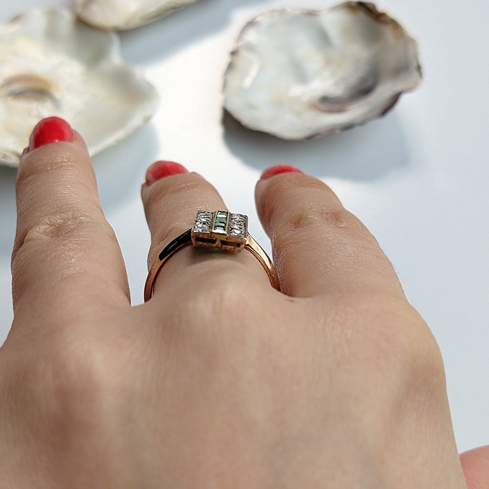 Vintage Art Deco Emerald & Diamond Ring