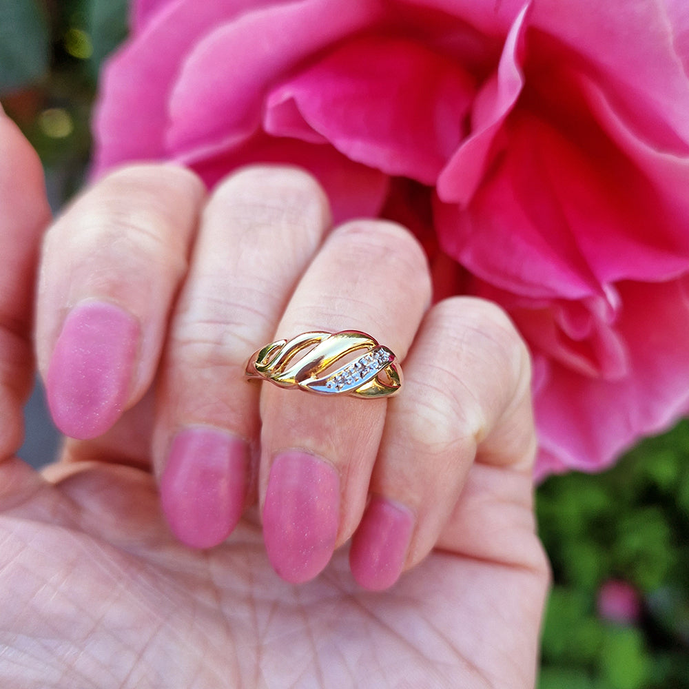 1991 Vintage Diamond Twist Band Ring