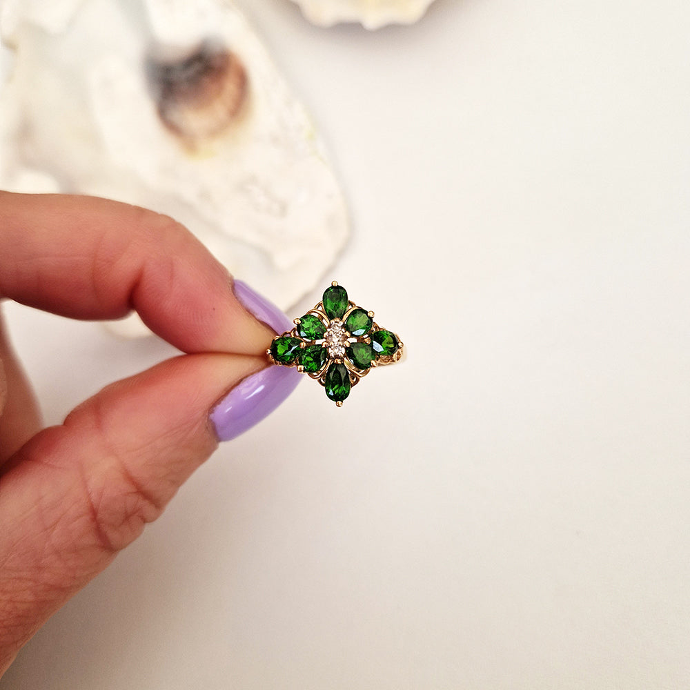 Vintage Green Tourmaline & Diamond Floral Cluster Ring