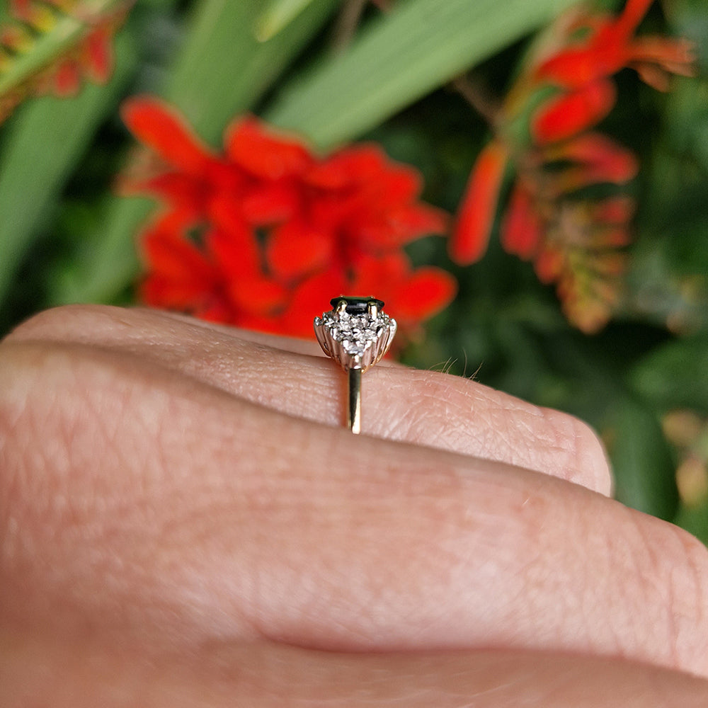c1980's Vintage Oval Sapphire & Diamond Cluster Ring