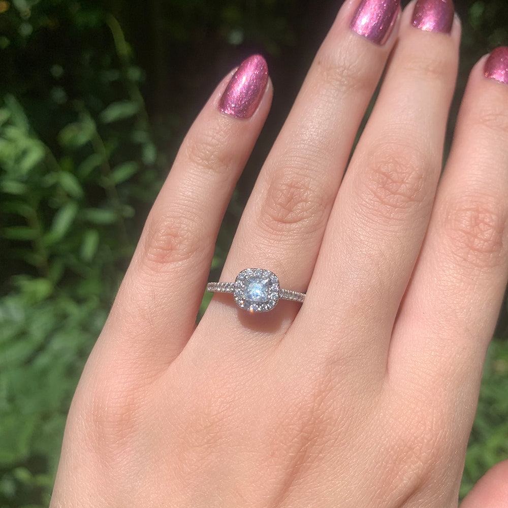 Pre-loved Diamond Halo Cluster Ring