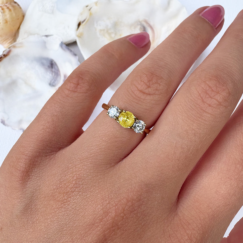 Vintage 0.50ct Yellow Sapphire & 0.40ct Diamond Trilogy Ring