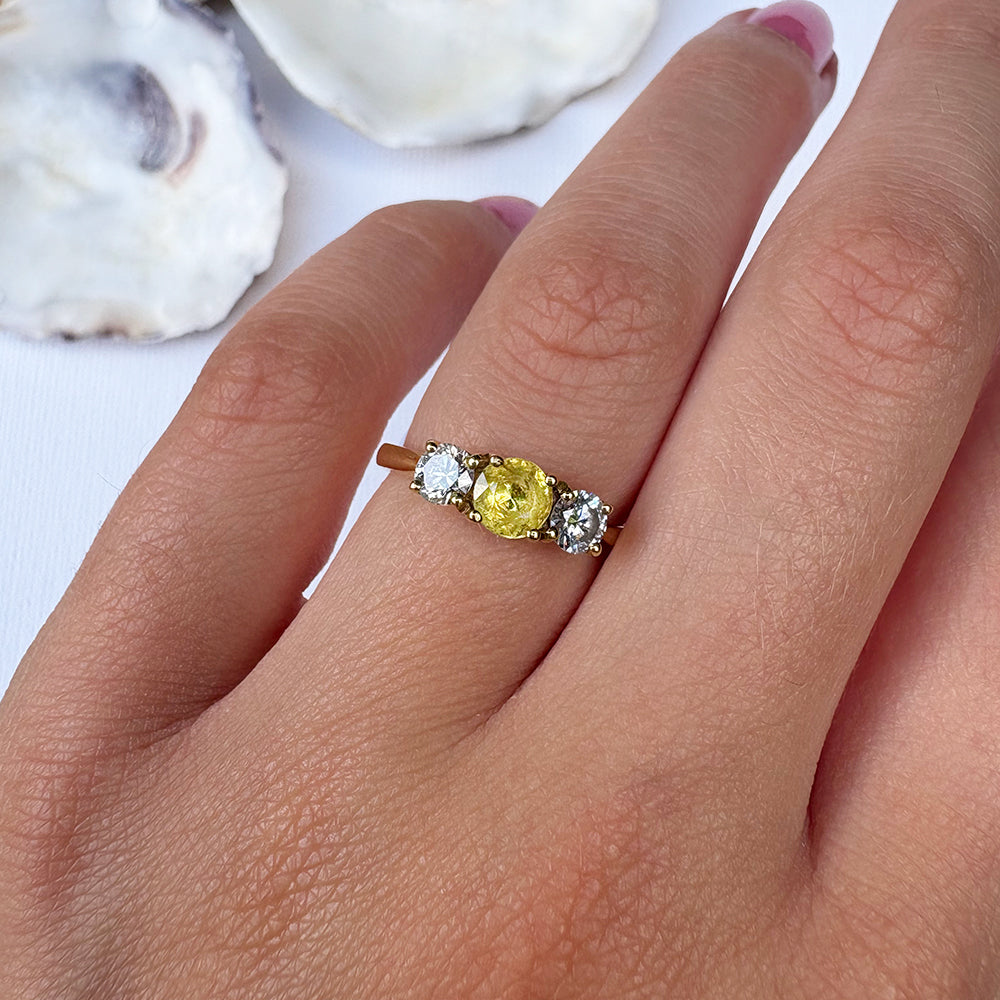 Vintage 0.50ct Yellow Sapphire & 0.40ct Diamond Trilogy Ring