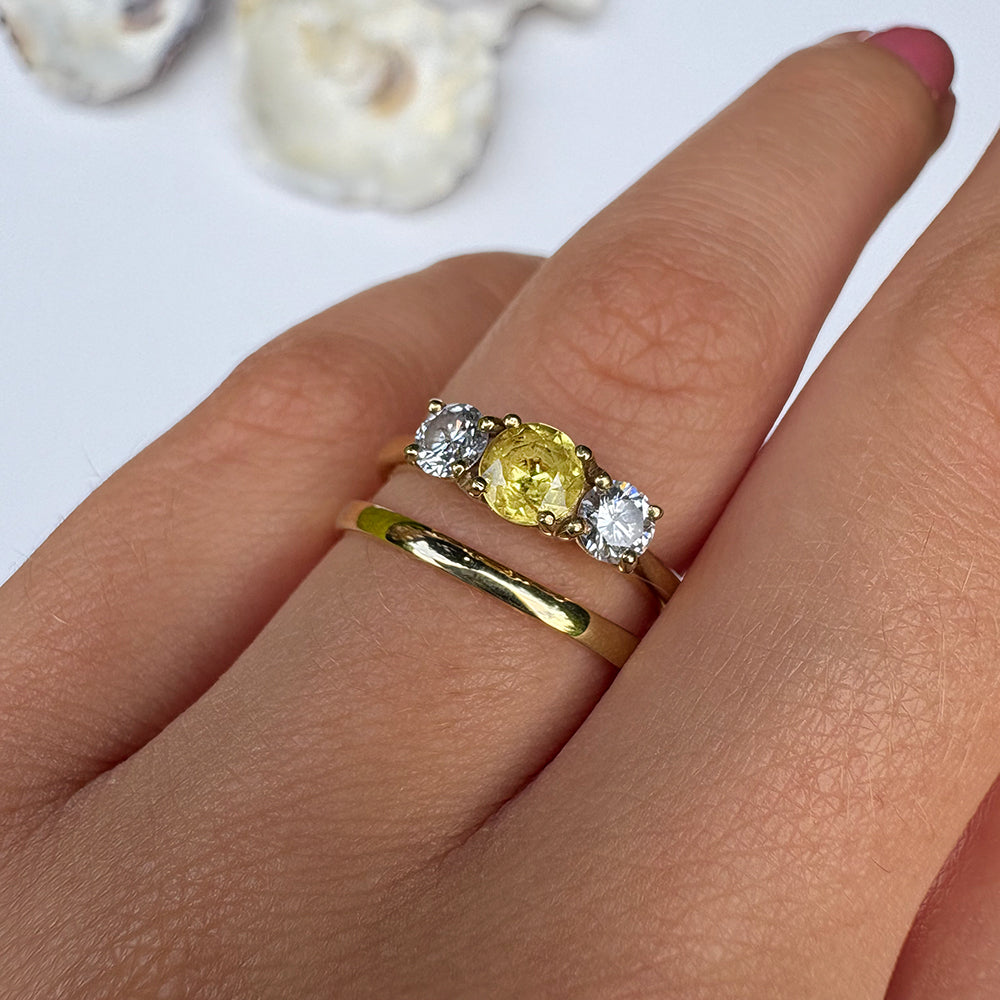 Vintage 0.50ct Yellow Sapphire & 0.40ct Diamond Trilogy Ring