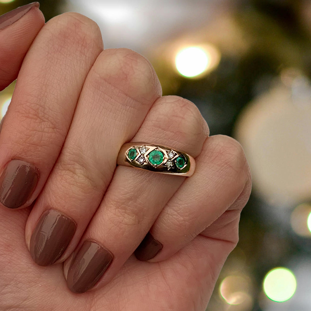 1988 Vintage Emerald & 0.30ct Diamond Gypsy Ring