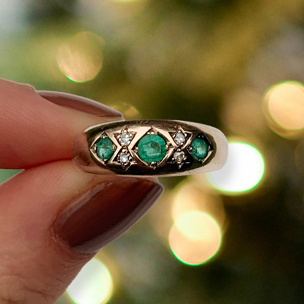 1988 Vintage Emerald & 0.30ct Diamond Gypsy Ring