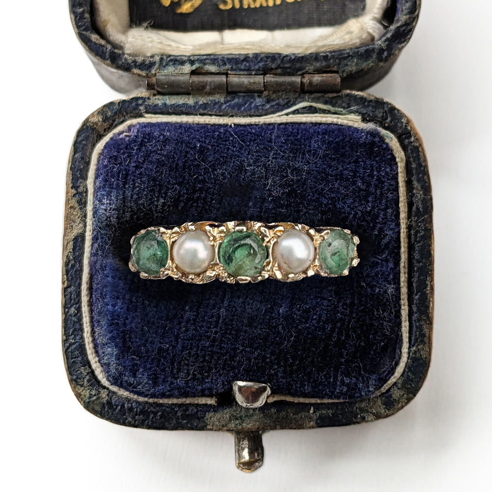 1999 Vintage Emerald & Pearl Five Stone Ring