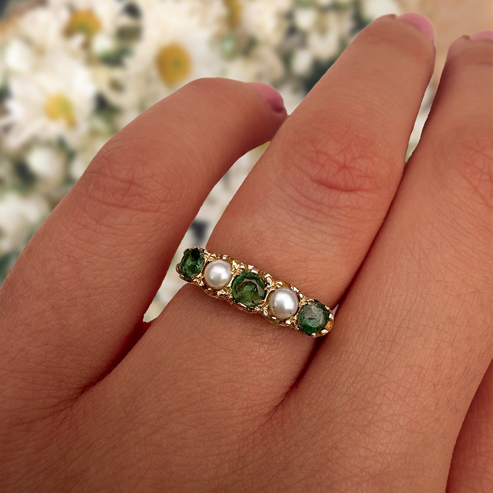 1999 Vintage Emerald & Pearl Five Stone Ring