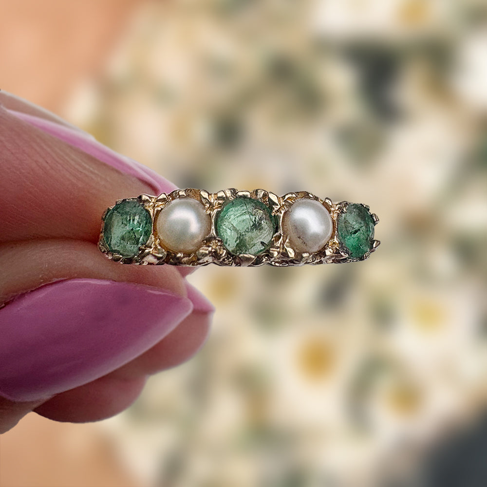 1999 Vintage Emerald & Pearl Five Stone Ring