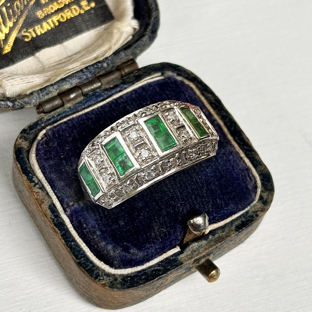 1999 Vintage Emerald & Diamond Cluster Ring