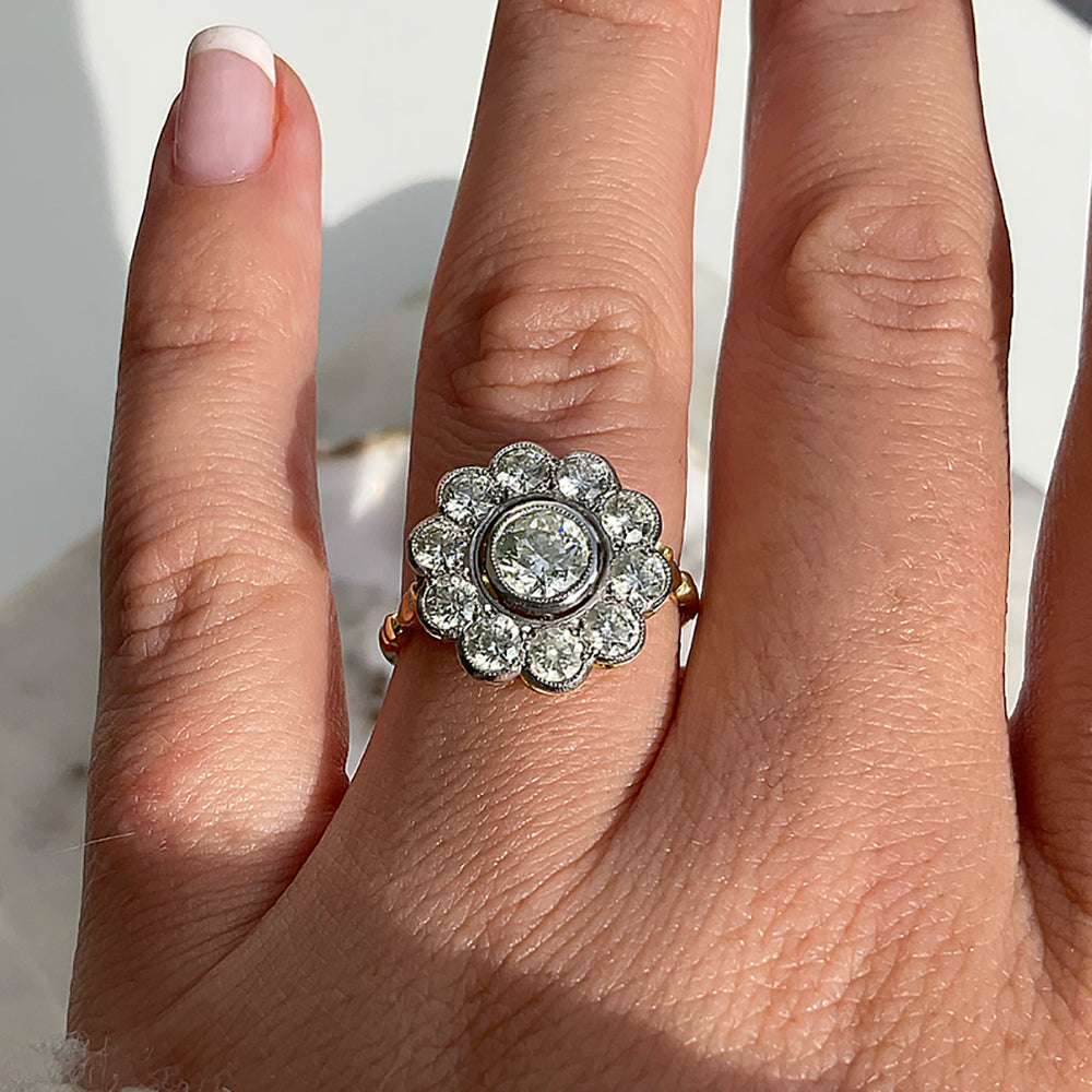 Vintage Art Deco 1.95ct Daisy Diamond Engagement Ring