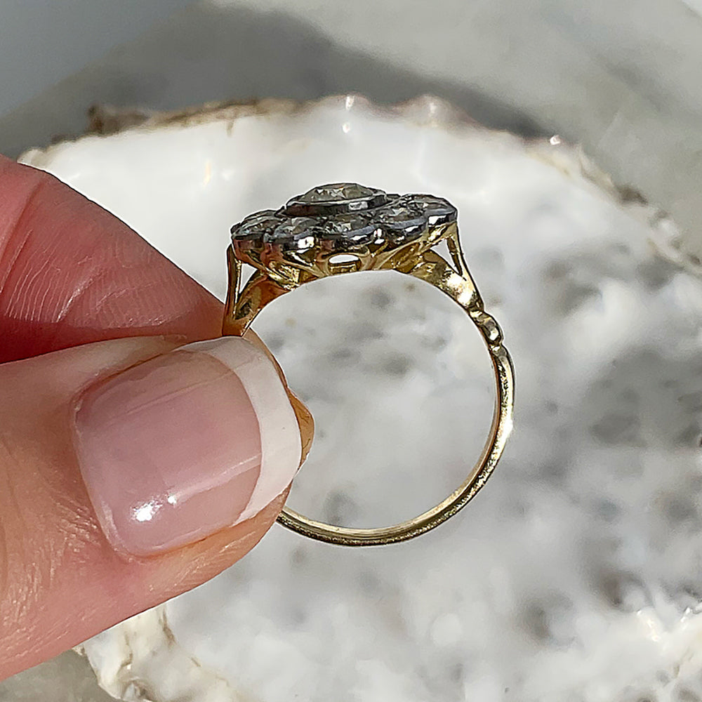 Vintage Art Deco 1.95ct Daisy Diamond Engagement Ring
