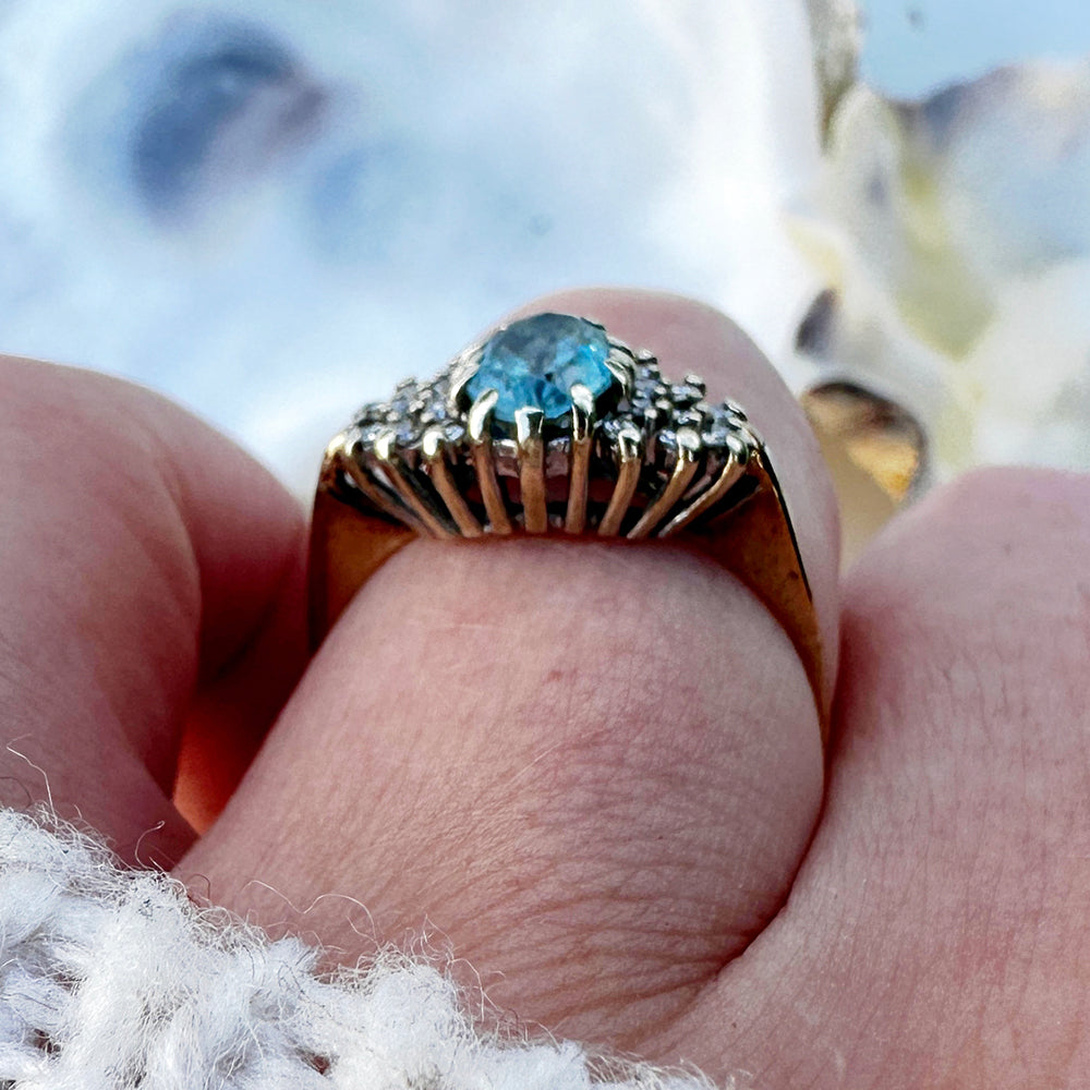 1989 Vintage Topaz & Diamond Cluster Ring