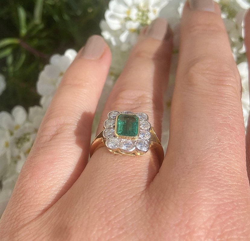 c1970’s Vintage Emerald & Diamond Cut Cluster Ring
