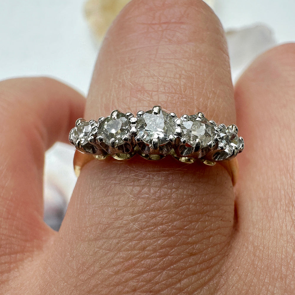 Antique 5 2025 diamond ring