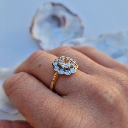 c1980's Vintage Diamond Daisy Ring