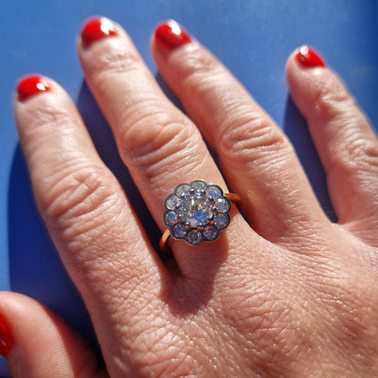 c1980's Vintage Diamond Daisy Ring