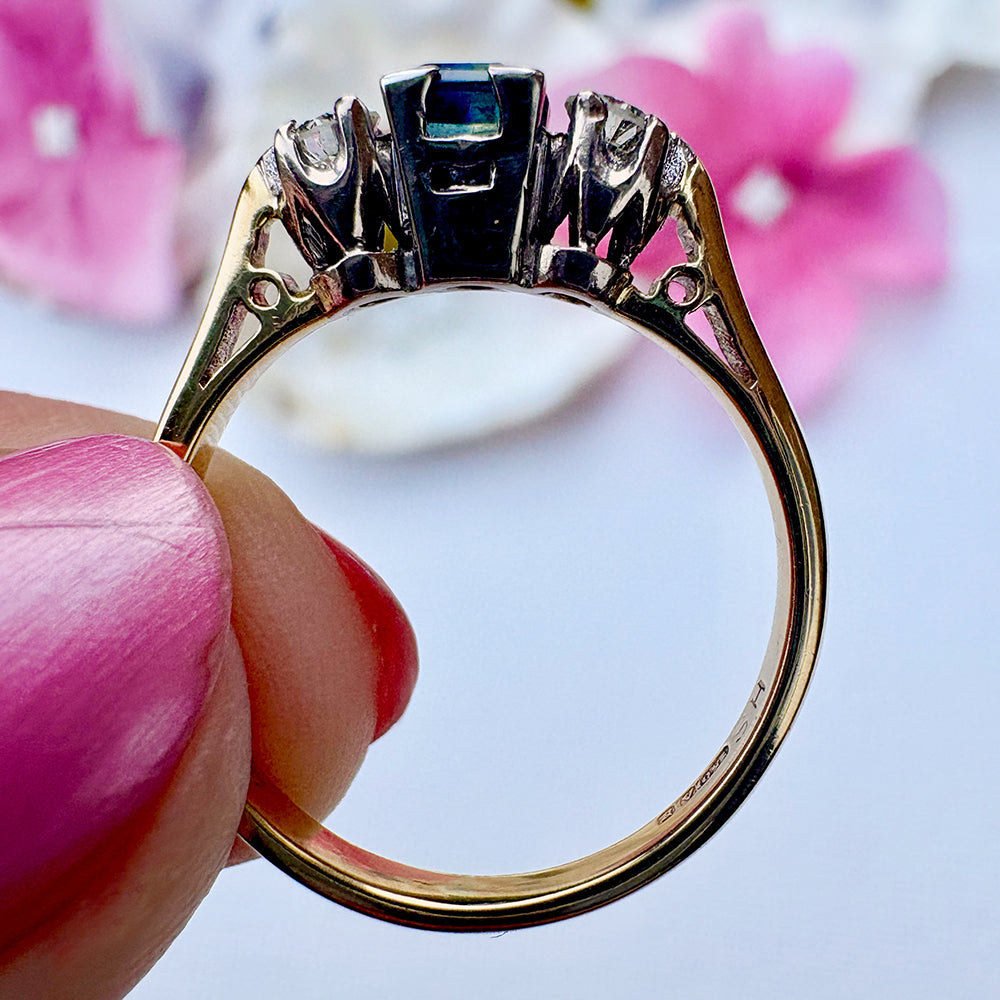 1976 Vintage Sapphire & Diamond Trilogy Ring
