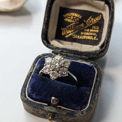 c1980's Vintage Diamond Floral Cluster Ring