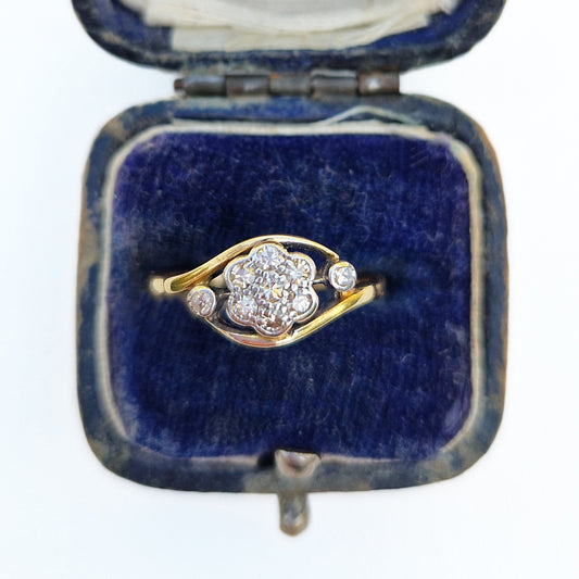 Vintage Daisy Diamond Ring