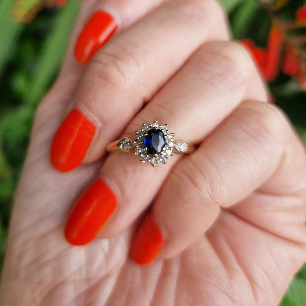 Vintage Sapphire & Diamond Cluster Ring