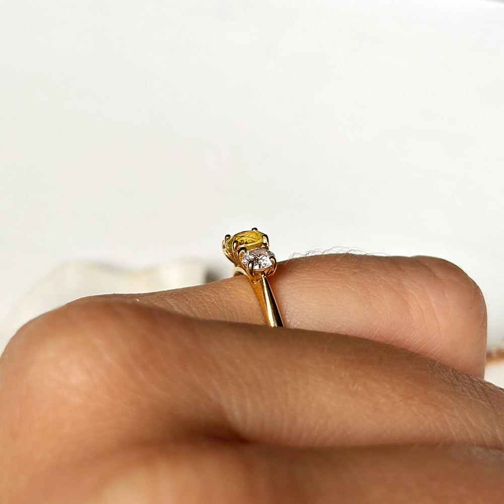 Vintage 0.50ct Yellow Sapphire & 0.40ct Diamond Trilogy Ring