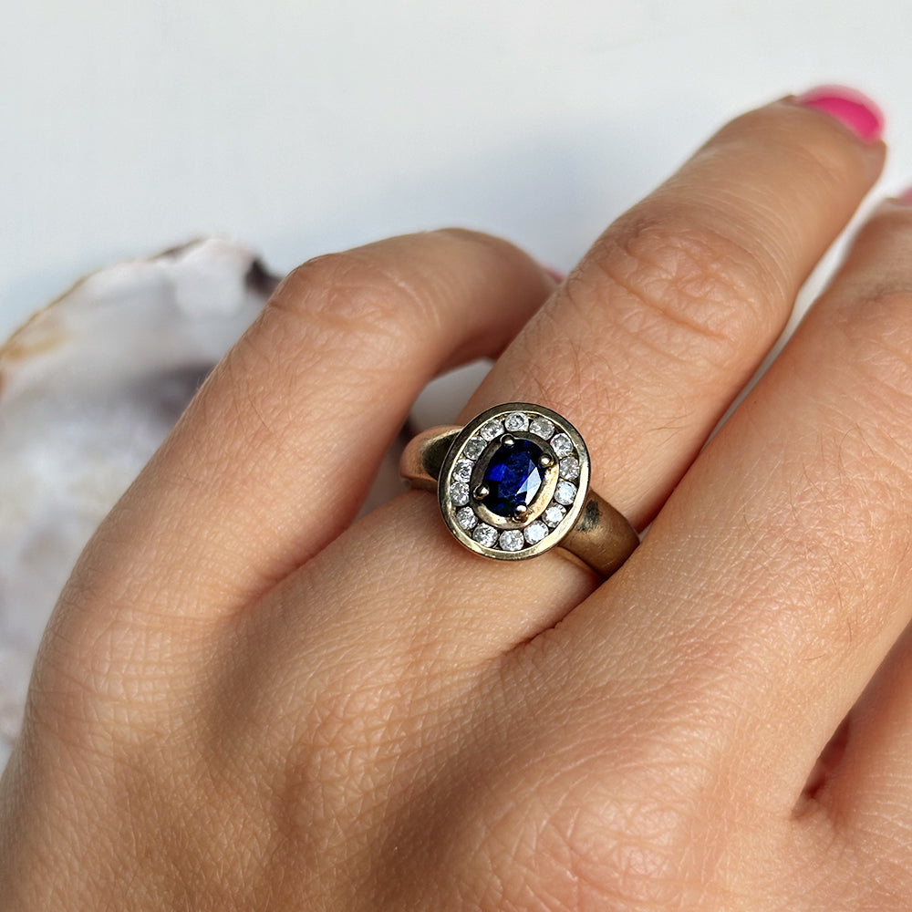 Vintage Art Deco 0.60ct Sapphire & 0.22ct Diamond Cluster Ring