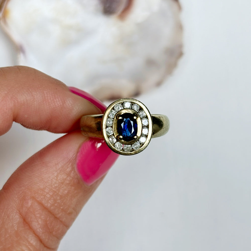 Vintage Art Deco 0.60ct Sapphire & 0.22ct Diamond Cluster Ring