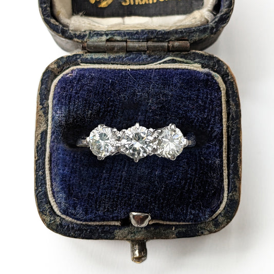 Vintage 0.65ct Diamond Trilogy Ring