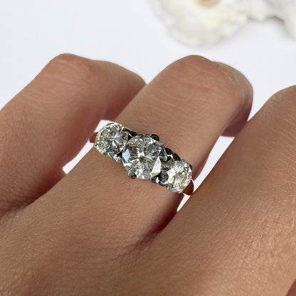c1980's Vintage 1.50ct Diamond Trilogy Ring