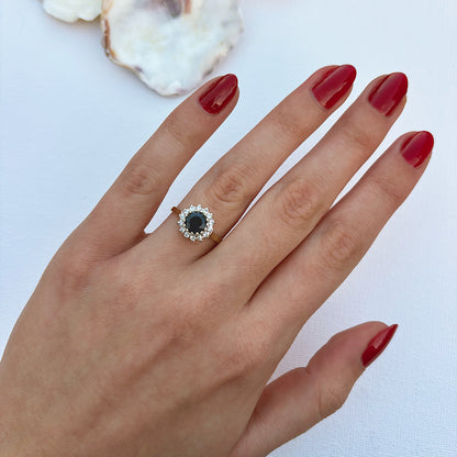 1986 Vintage 1.5ct Sapphire & 0.25ct Diamond Cluster Ring