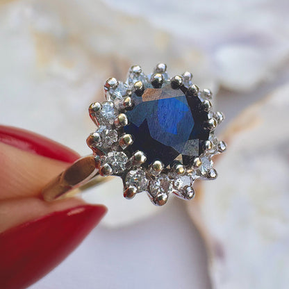 1986 Vintage 1.5ct Sapphire & 0.25ct Diamond Cluster Ring
