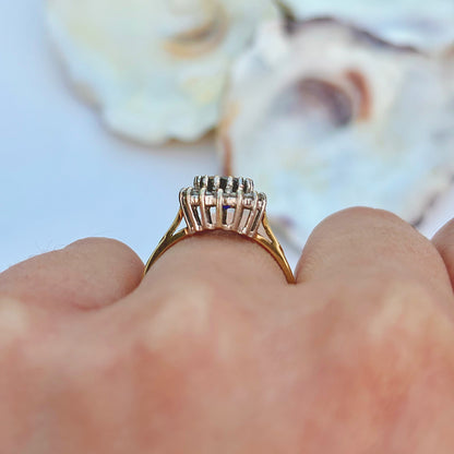 1986 Vintage 1.5ct Sapphire & 0.25ct Diamond Cluster Ring