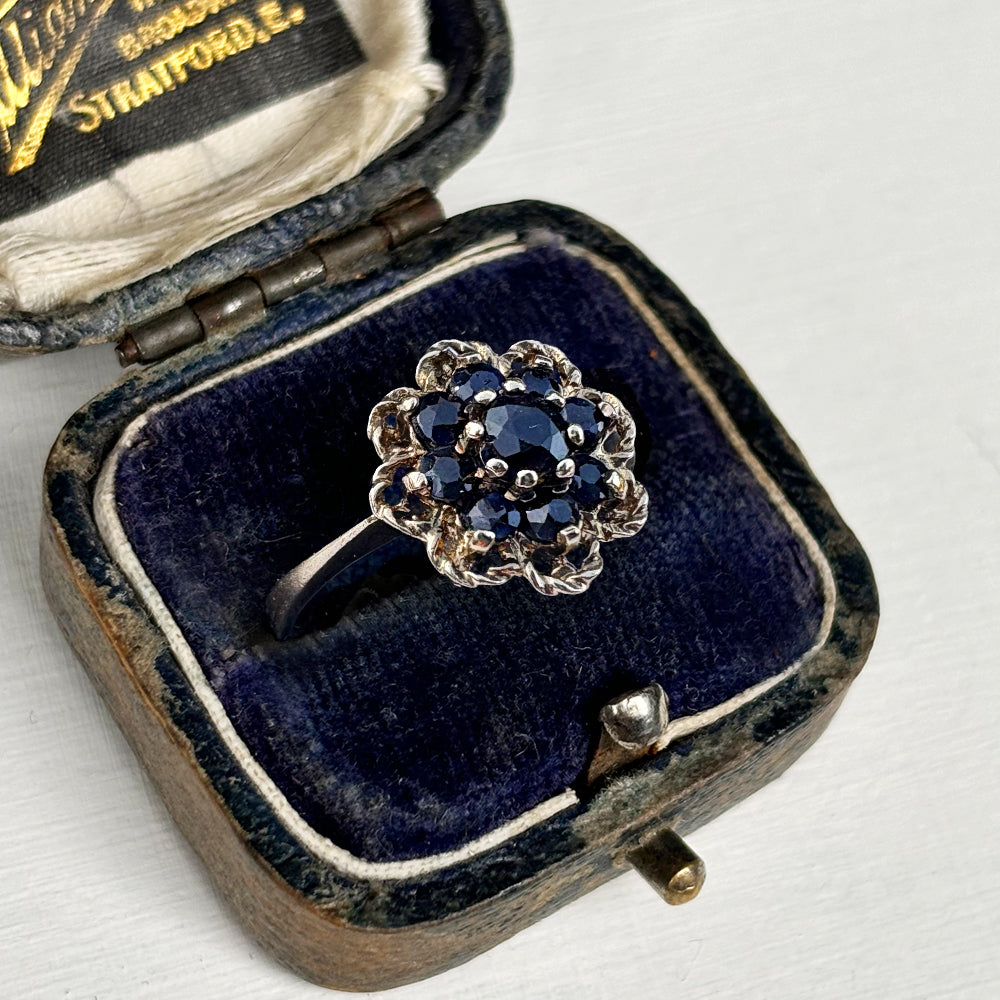 1992 Vintage Sapphire Floral Cluster Ring