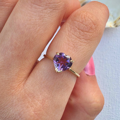 1999 Vintage Amethyst Heart Ring