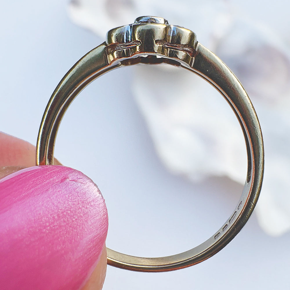 2003 Vintage Diamond Daisy Ring