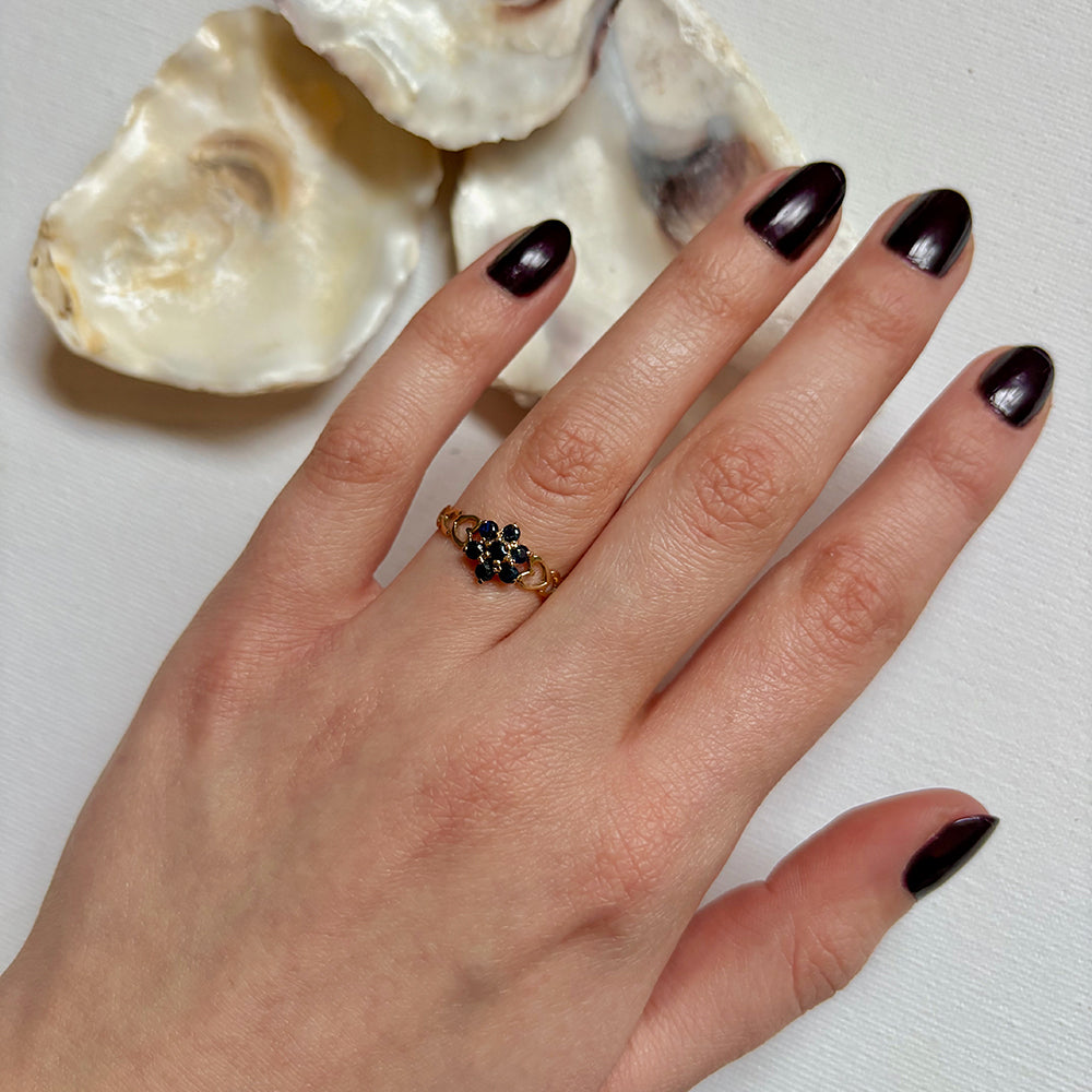 1981 Vintage Sapphire Floral Cluster Ring