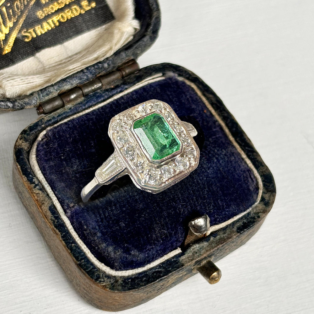 Vintage Emerald & Diamond Cluster Ring