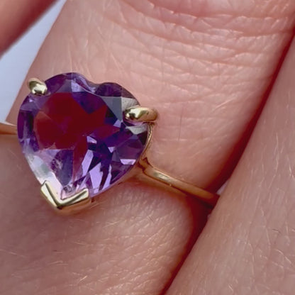 1999 Vintage Amethyst Heart Ring