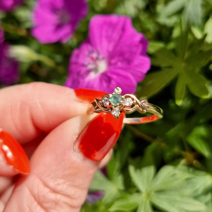 Vintage Emerald & Diamond Cluster Ring