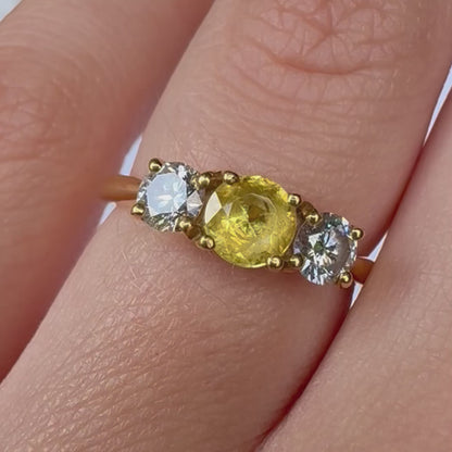 Vintage 0.50ct Yellow Sapphire & 0.40ct Diamond Trilogy Ring