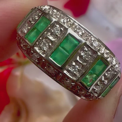 1999 Vintage Emerald & Diamond Cluster Ring