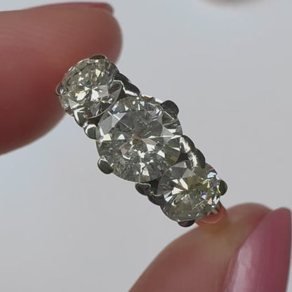 c1980's Vintage 1.50ct Diamond Trilogy Ring