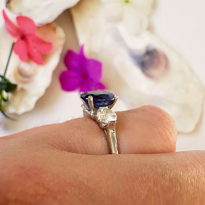 Vintage 18ct White Gold 2.2ct Sapphire & 0.66ct Diamond Trilogy Ring