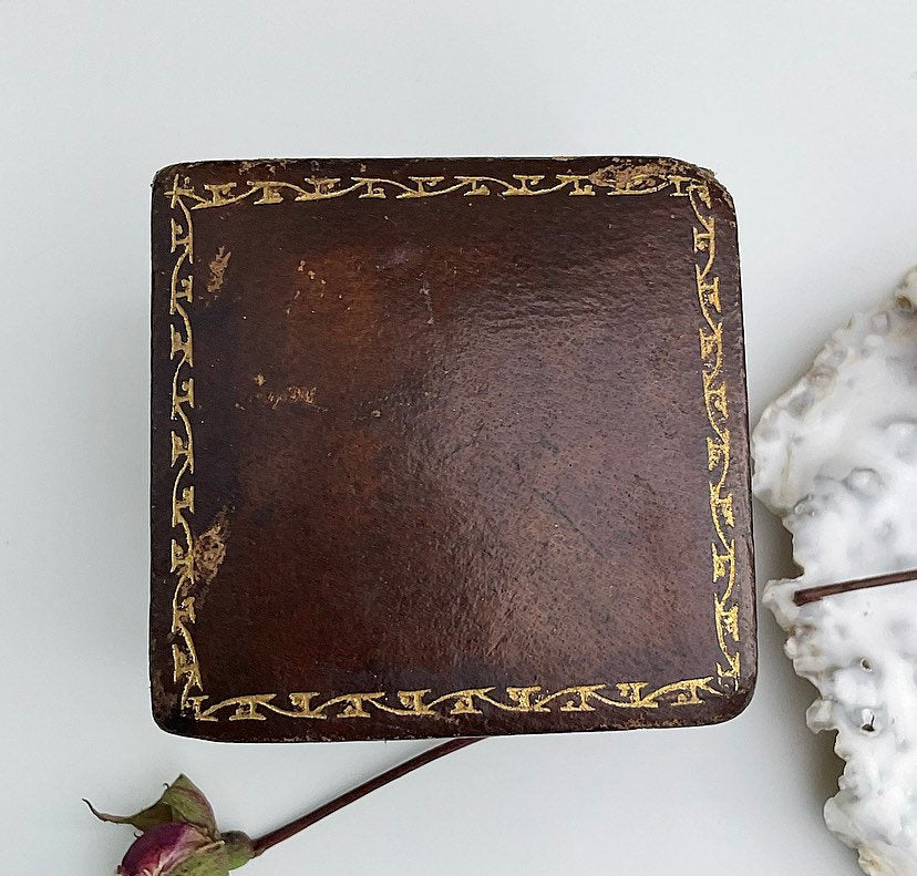 Antique Brown Leather Ring Box